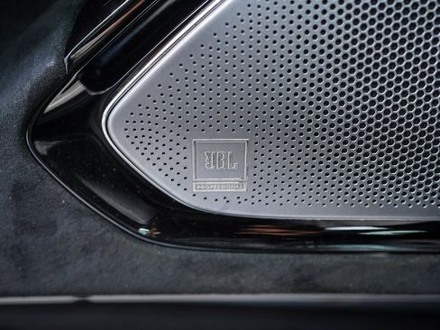 Used 2021 Ferrari Roma image 34