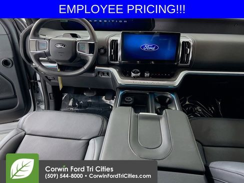 New 2026 Ford Expedition Max Platinum AWD/4WD image 7