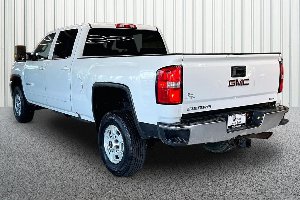 Used 2017 GMC Sierra 2500 SLE w/ HD SLE Preferred Plus Package AWD/4WD image 4