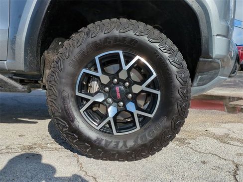 Certified 2024 GMC Canyon AT4X image 11