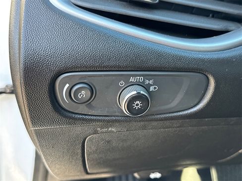 Used 2023 Chevrolet Malibu LT image 28