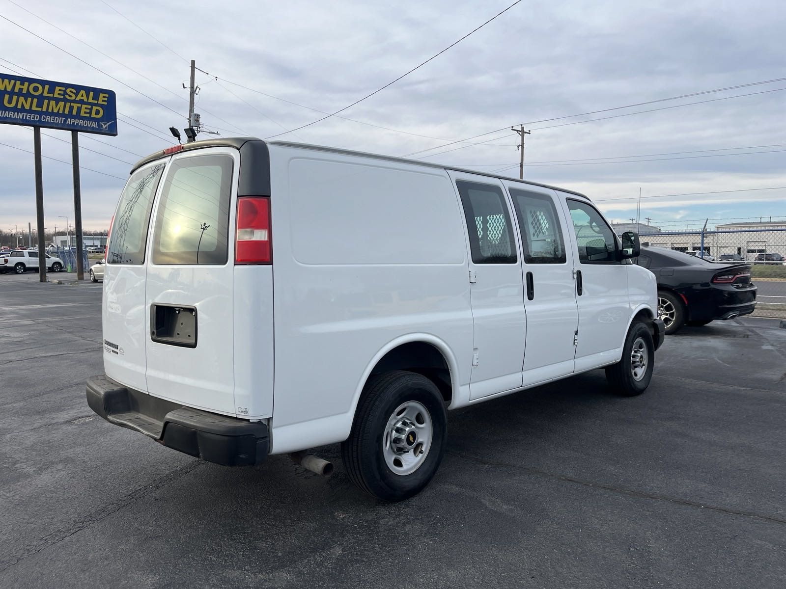 Used 2013 Chevrolet Express 2500 RWD image 5