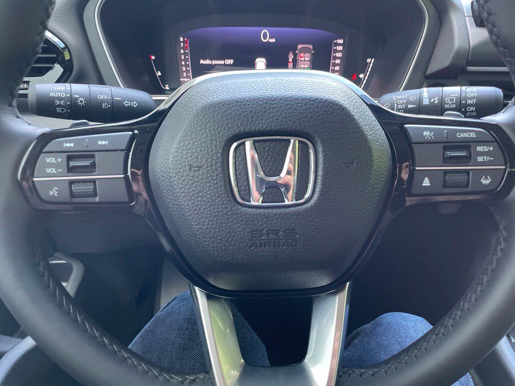 New 2026 Honda Pilot Touring image 17