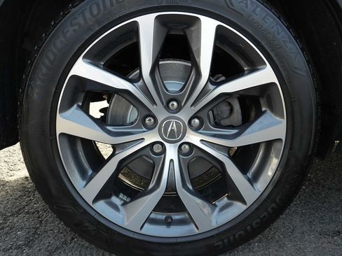 Certified 2024 Acura MDX SH-AWD w/ Technology Package image 10