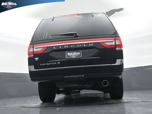 Used 2017 Lincoln Navigator L Reserve AWD/4WD image 22