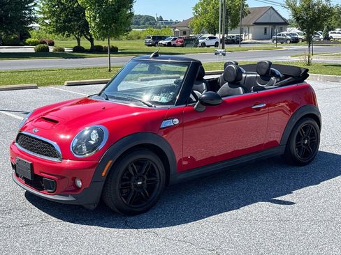 Used 2014 MINI Cooper S FWD image 3
