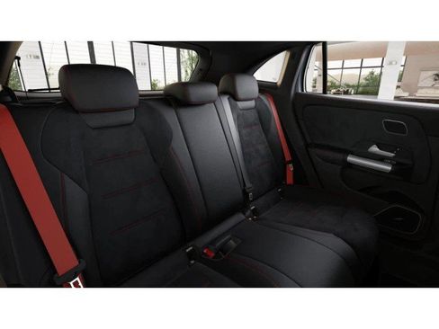 New 2026 Mercedes-Benz GLA 35 AMG 4MATIC image 16