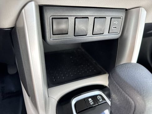 Used 2023 Toyota Corolla Cross L FWD image 52