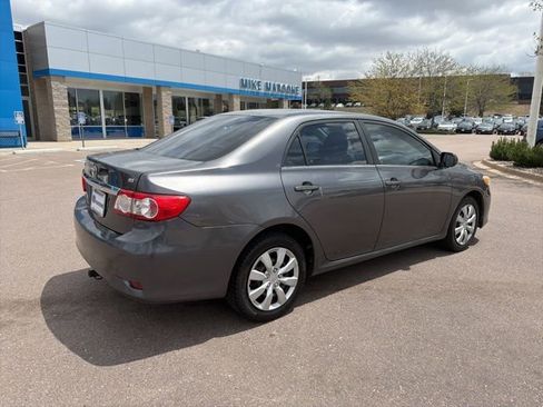Used 2013 Toyota Corolla LE FWD image 6