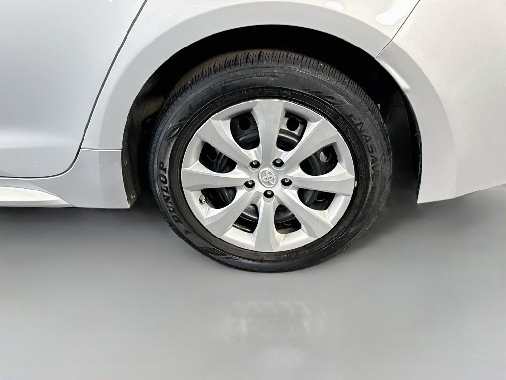 Used 2023 Toyota Corolla LE FWD image 35