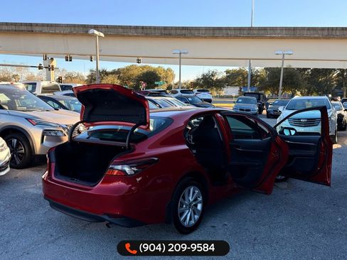 Used 2023 Toyota Camry LE image 27