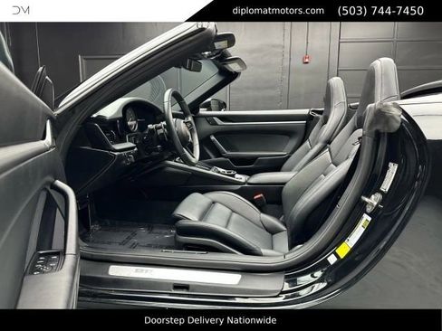 Used 2024 Porsche 911 Carrera S w/ Sport Package RWD image 18