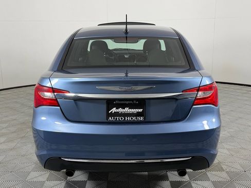 Used 2011 Chrysler 200 Touring image 6