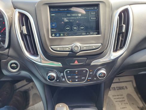 Used 2019 Chevrolet Equinox LT image 14