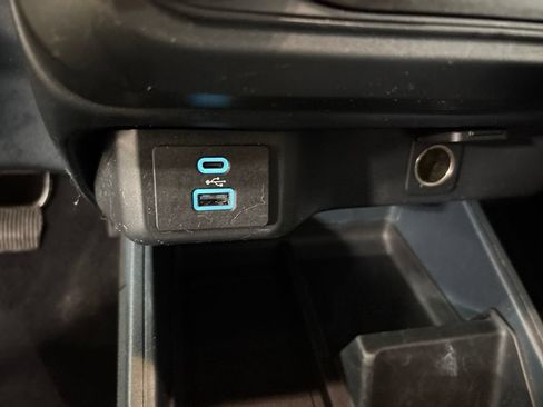 Used 2022 Ford Maverick XL w/ Equipment Group 100A Standard AWD/4WD image 19