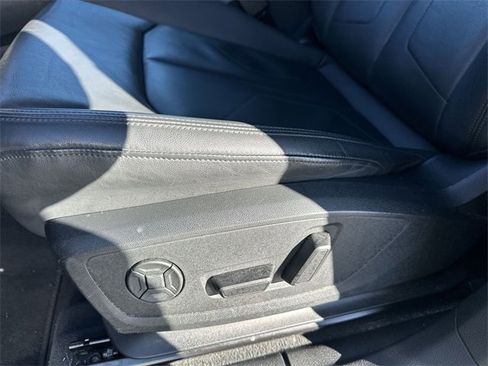 Used 2024 Audi Q3 2.0T Premium image 13