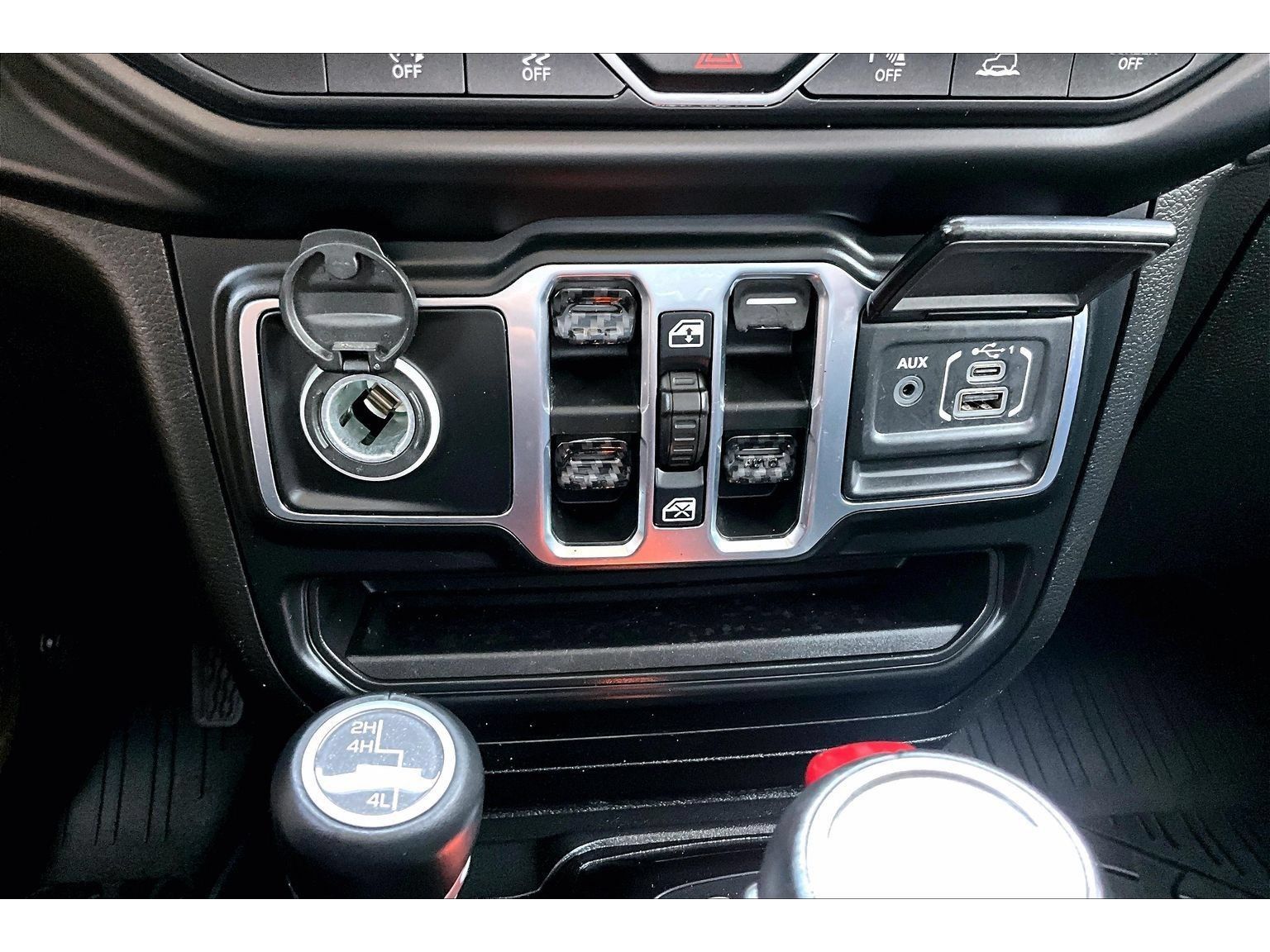 Used 2021 Jeep Gladiator Overland AWD/4WD image 28
