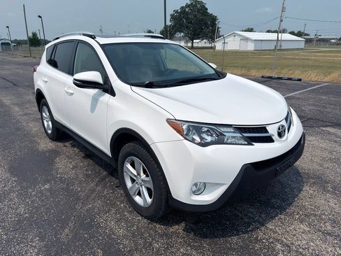 Used 2014 Toyota RAV4 XLE AWD/4WD image 2