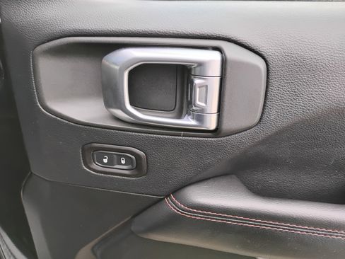 Used 2018 Jeep Wrangler Unlimited Rubicon image 21