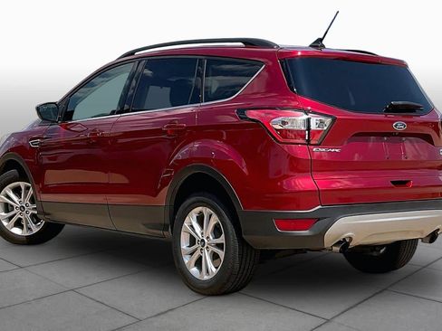 Used 2018 Ford Escape SE w/ SE Sync 3 Package FWD image 11