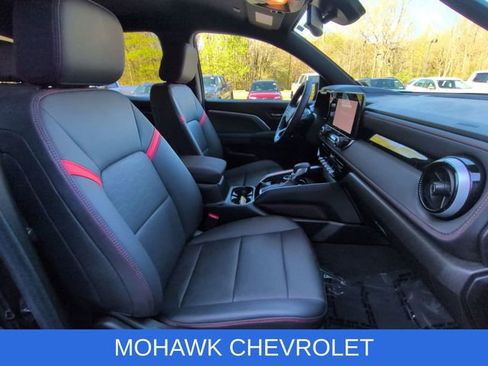 Certified 2024 Chevrolet Colorado Z71 w/ LPO, Dark Essentials Package AWD/4WD image 28
