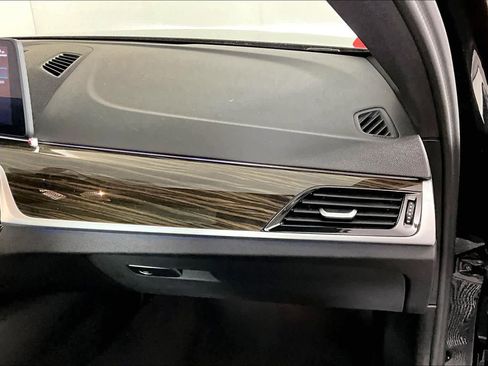 Used 2023 BMW 530e xDrive image 17