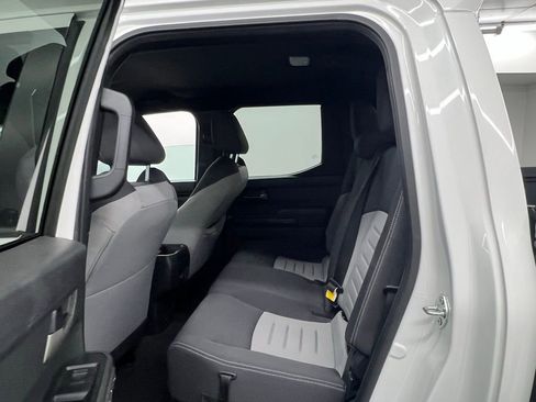 Used 2024 Toyota Tacoma TRD Sport image 10