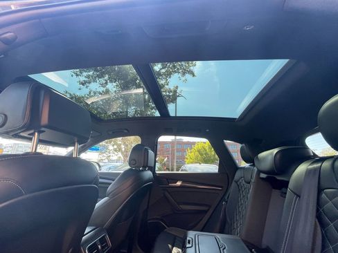 Used 2018 Audi SQ5 Premium Plus w/ S Sport Package image 25