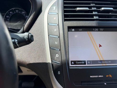 Used 2019 Lincoln MKC Reserve w/ MKC Climate Package AWD/4WD image 18
