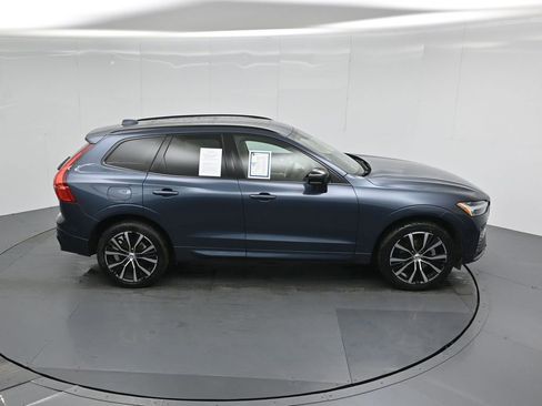 Used 2023 Volvo XC60 B5 Plus image 40