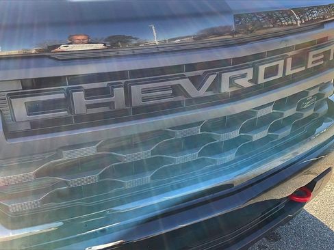 Used 2024 Chevrolet Silverado 1500 Custom Trail Boss w/ LPO, Dark Essentials Package image 28