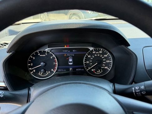 Used 2022 Nissan Altima 2.5 SV FWD image 21