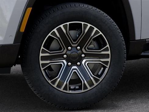 New 2026 Jeep Grand Wagoneer L 4WD w/ Premium Group I image 8