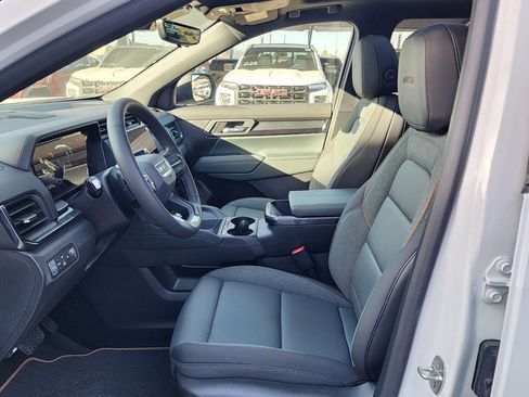 New 2026 GMC Terrain AT4 w/ Convenience Package III image 15