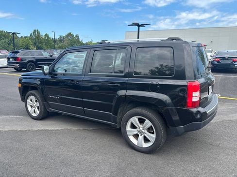 Used 2013 Jeep Patriot Limited AWD/4WD image 4