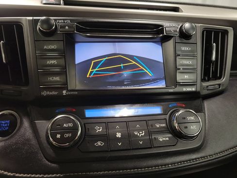 Used 2018 Toyota RAV4 XLE AWD/4WD image 20