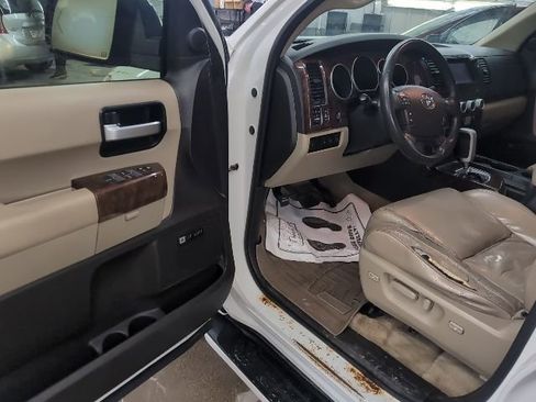 Used 2008 Toyota Sequoia Limited image 7