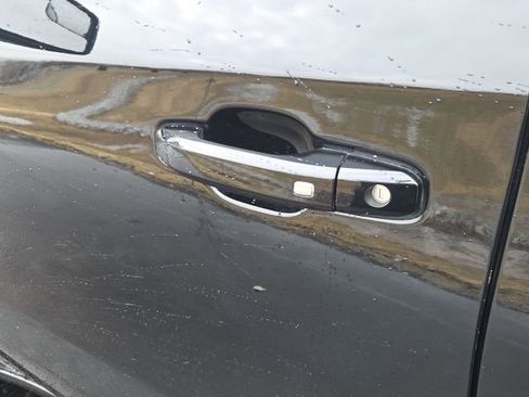 Used 2020 Chevrolet Silverado 1500 LT Trail Boss image 17