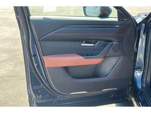 Certified 2025 MAZDA CX-50 AWD 2.5 Turbo w/ Premium Pkg image 12