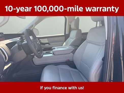 Used 2025 Ford Expedition Max Active AWD/4WD image 26