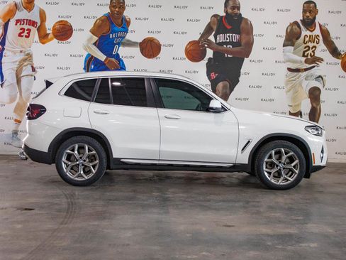Used 2024 BMW X3 sDrive30i w/ Convenience Package RWD image 19