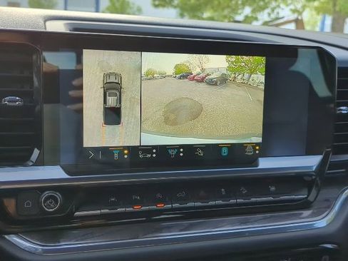 Used 2023 Chevrolet Silverado 1500 LTZ w/ Technology Package image 7