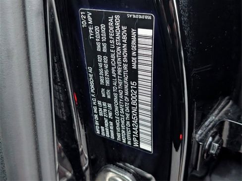 Used 2022 Porsche Macan image 15