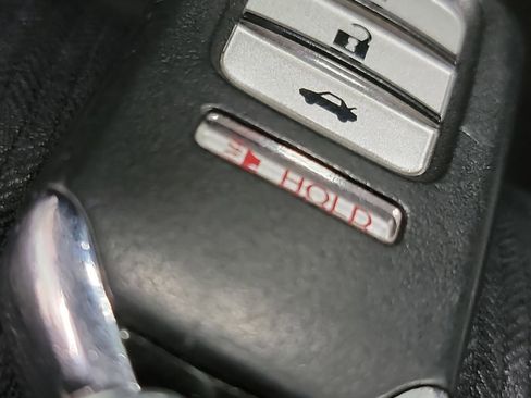 Used 2015 Honda Accord EX image 32