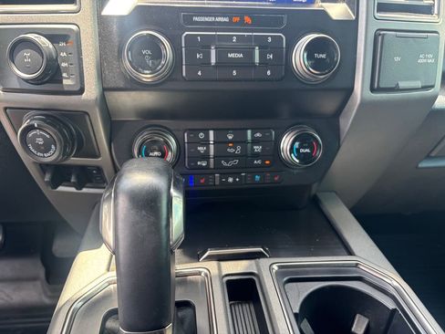 Used 2020 Ford F150 Raptor w/ Equipment Group 802A Luxury image 20