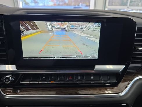 New 2026 GMC Sierra 1500 Elevation image 16