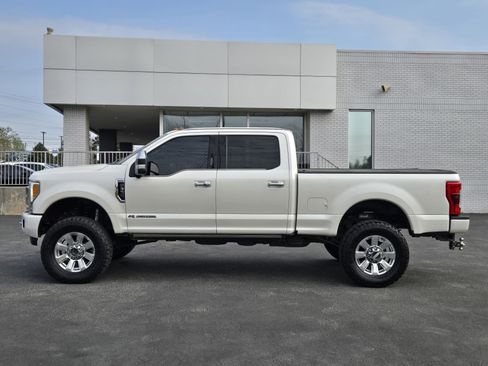 Used 2017 Ford F350 Platinum w/ Platinum Ultimate Package image 13