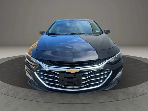 Used 2023 Chevrolet Malibu LT FWD image 2