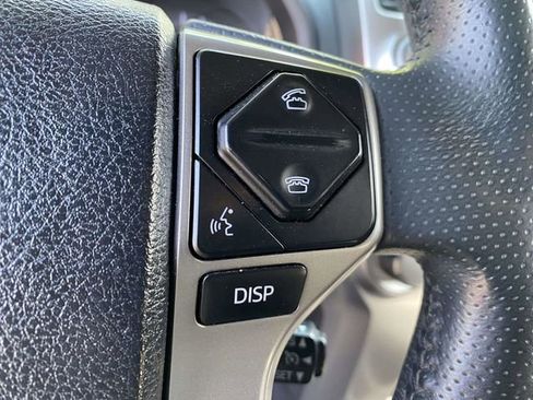 Used 2016 Toyota 4Runner SR5 AWD/4WD image 23