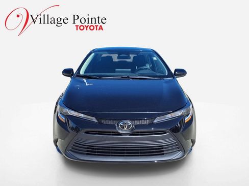Used 2026 Toyota Corolla LE FWD image 8